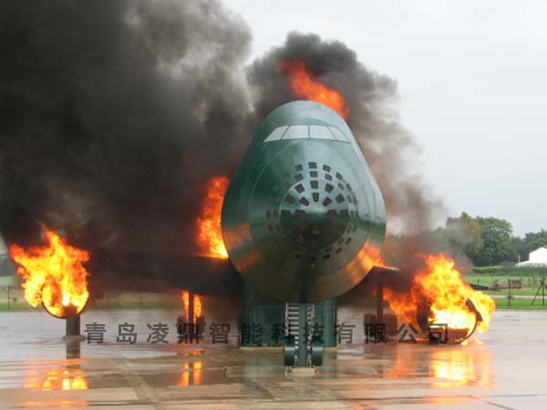 燃油煙火訓練裝置